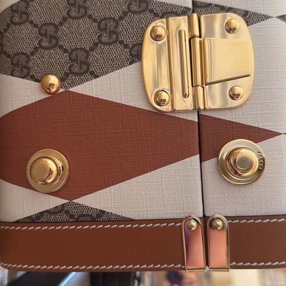 BRAND NEW GUCCI LUGGAGE! Rhombus Beige and ebony GG Supreme canvas Savoy Medium - Picture 4 of 15